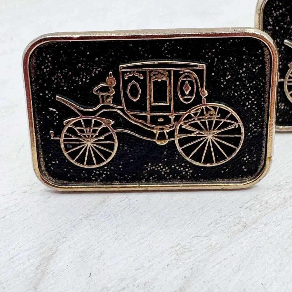 Vintage Men’s Cufflinks With Western Style Stagecoach Design